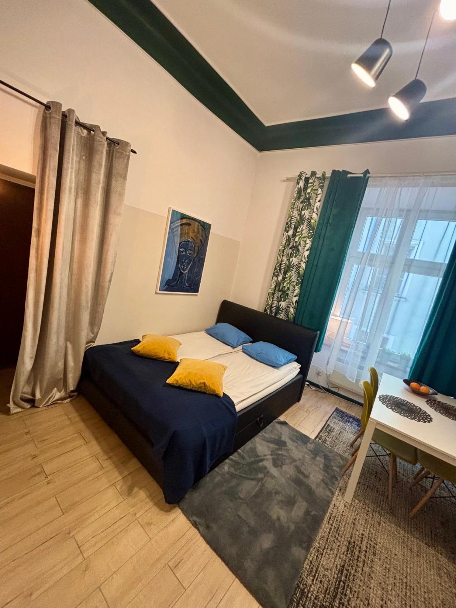 Vintage Senacka Apartaments Красков Екстериор снимка